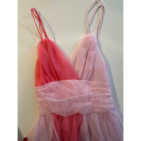 Vintage Vanity Fair Pink V-Neckline Sleeveless Nightgown Size 32 - Picture 12 of 12